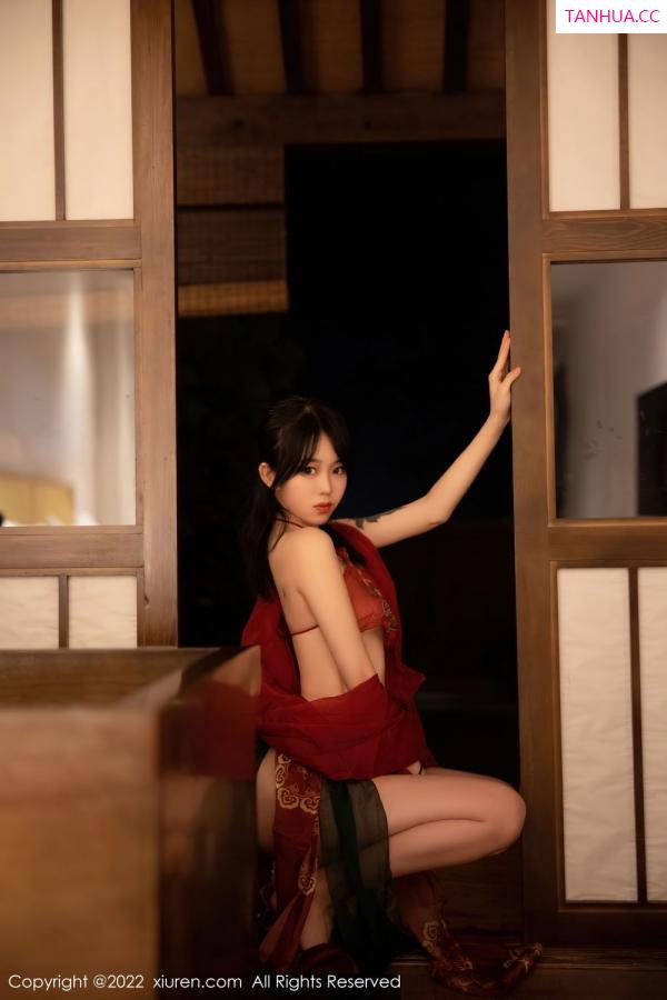 小奶瓶呜呜  [XiuRen]高清写真图 2022.08.25 No.5527 奶瓶第47张图片